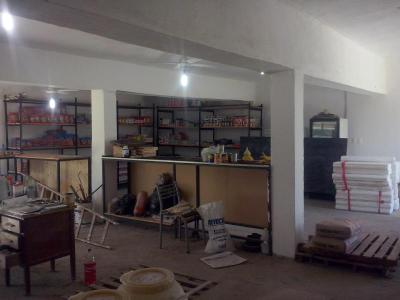 Oficinas y Locales Venta Santiago Del Estero DUEO ALQUILA GALPON 10X10 BARRIO LOS FLORES