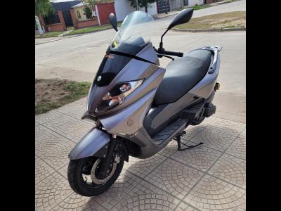Motos Venta Santiago Del Estero SCOOTER 250cc AUTOMTICA BENELLI POCOS KMS