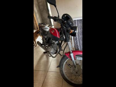 Motos Venta Santiago Del Estero Vendo ZANELLA RX 150  2015 IMPECABLE