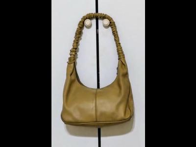 Varios Moda y Belleza VENDO CARTERAS FEMENINaS